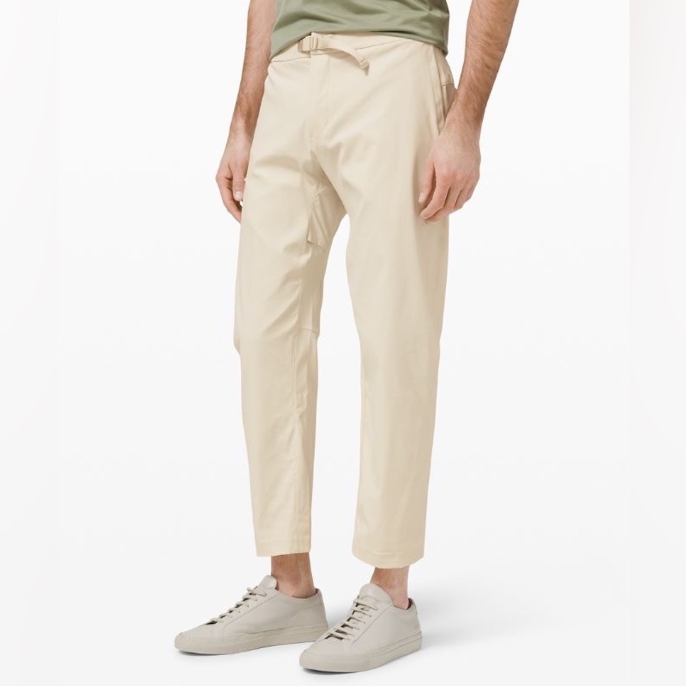 Lululemon Relaxed Fit Belted Stretch Pant Size 34 Men… Gem